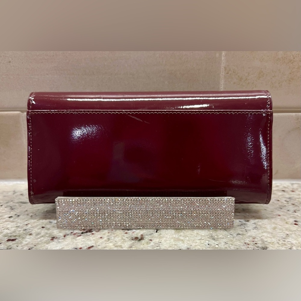 Kate Spade Gemma Scalloped Burgundy Wallet - Picture 2 of 7